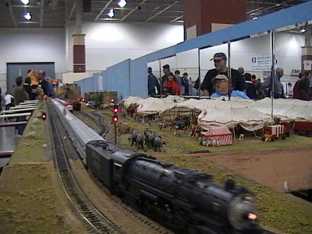 The circus modules have over 500 hand-painted figures